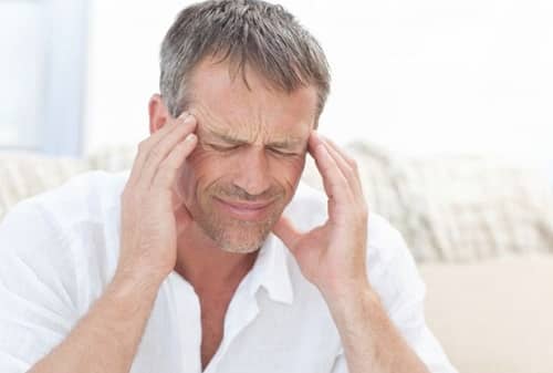 ปวดศีรษะ (Headaches) : อาการ สาเหตุ การรักษา