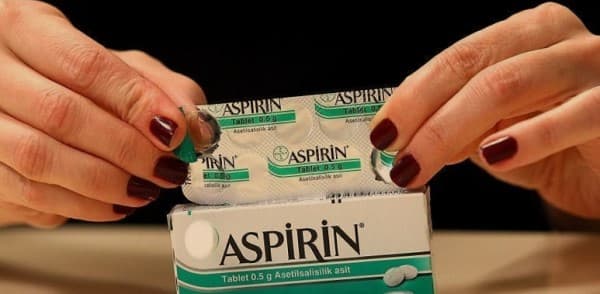 แอสไพริน (Aspirin) : วิธีใช้ และข้อควรระวัง