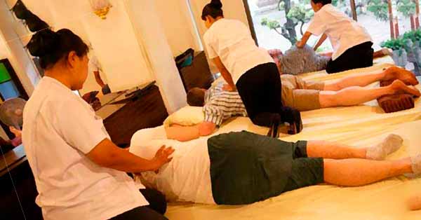 8 การนวดที่ดีต่อสุขภาพ (8 Healthy Massages)
