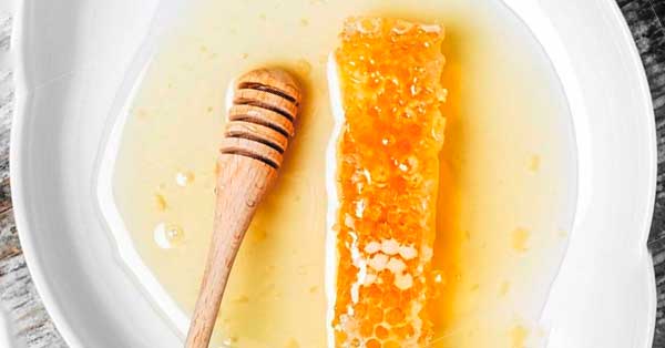 ประโยชน์ของน้ำผึ้งดิบกับน้ำผึ้งธรรมดา (Raw Honey’s Health Benefits)